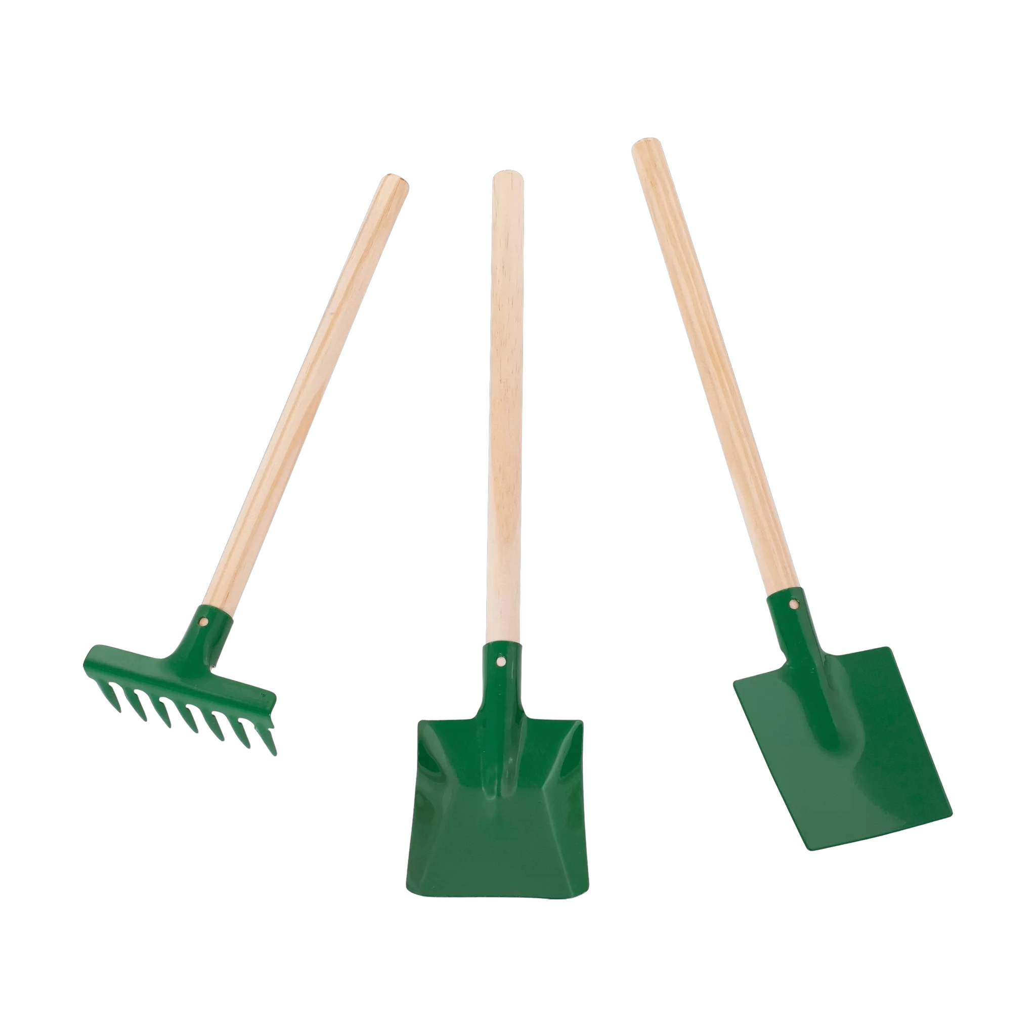 Kindergartenset: Dreiteiliges Gartengeräte-Set mit kurzen, glatten Holzgriffen und grünen Metallköpfen. Enthält einen Handrechen, eine flache Schaufel und eine spitze Schaufel. Hergestellt in Deutschland.