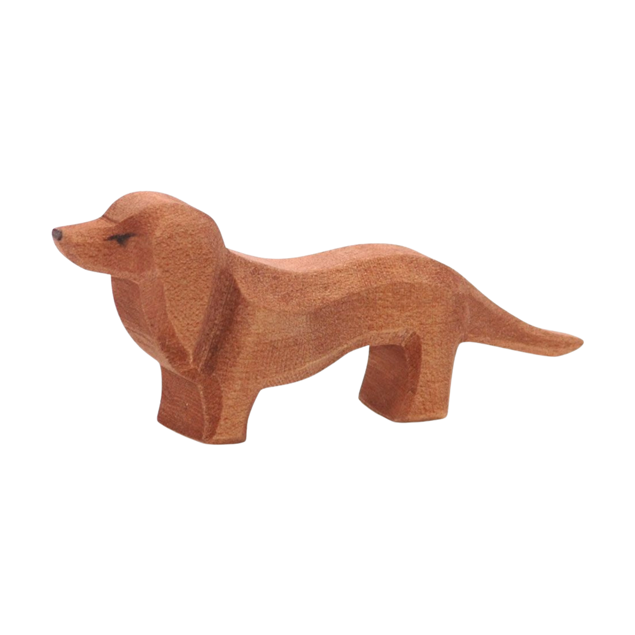 Holztier: Dackel, eine handgeschnitzte Holzfigur aus massivem Ahornholz, liebevoll bemalt, ideal für kreatives Kinderspiel, hergestellt in einer geschützten Werkstätte in Deutschland, verkörpert nachhaltige, ästhetische Handwerkskunst von KLICKKLACK.