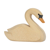 Holztier: Schwan, ein handgefertigtes, stilisiertes Holzfigürchen aus massivem Ahornholz mit einem orange bemalten Schnabel und dezenter schwarzer Kopfdetaillierung, ideal für kreatives Kinderspiel, hergestellt in Deutschland.