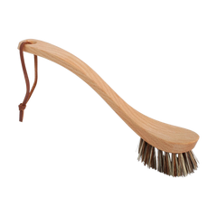Spülbürste mit langem Holzgriff, dichten Borsten und Aufhängeschlaufe.