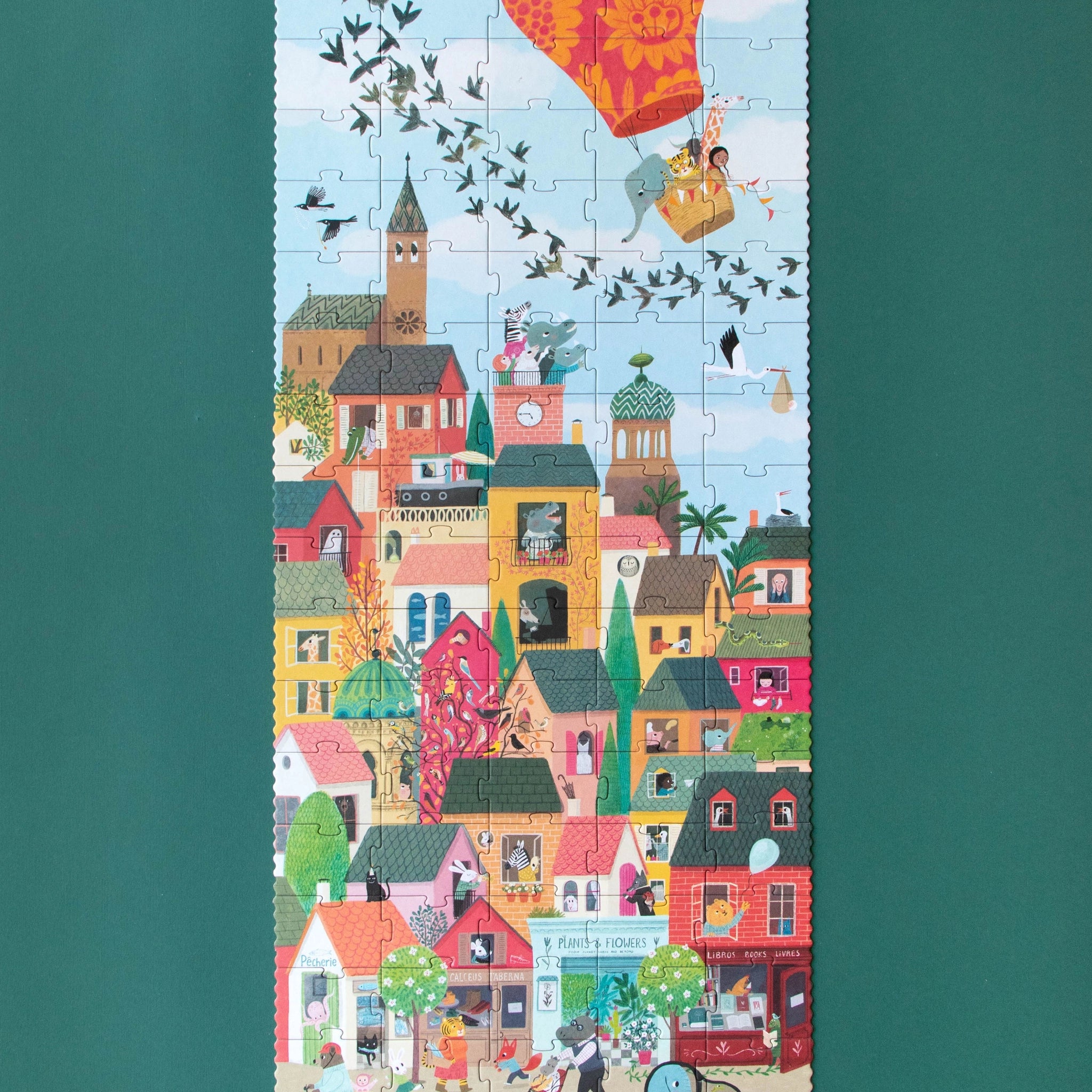 Puzzle & Erzählspiel: Look up, ein 100-teiliges Puzzle mit verschiedenen Motiven wie Tieren und Natur, aus FSC-Papier und recyceltem Karton, fördert Kreativität und Vorstellungskraft, ideal für Kinder ab 5 Jahren.