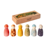 Freies Spiel: Animal Crew von Grapat – Sechs handbemalte Holzfiguren in Tiergestalt im umweltfreundlichen Karton mit Dschungelszene, ideal für nachhaltiges Spielen und kreative Entfaltung.