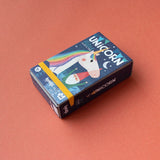 Verpackung des Minipuzzles: Unicorn von Londji mit 24 Teilen, zeigt ein Einhorn mit Regenbogenmähne unter einem Sternenhimmel. Aus FSC-Papier und recyceltem Karton, geeignet für Kinder ab 4 Jahren.