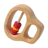 Holzspielzeug Klipp-Klapp Rot mit natürlicher Maserung, bestehend aus einem Greifring mit roten und gelben Holzscheiben, fördert die Feinmotorik von Babys. In einer deutschen Manufaktur nachhaltig gefertigt.