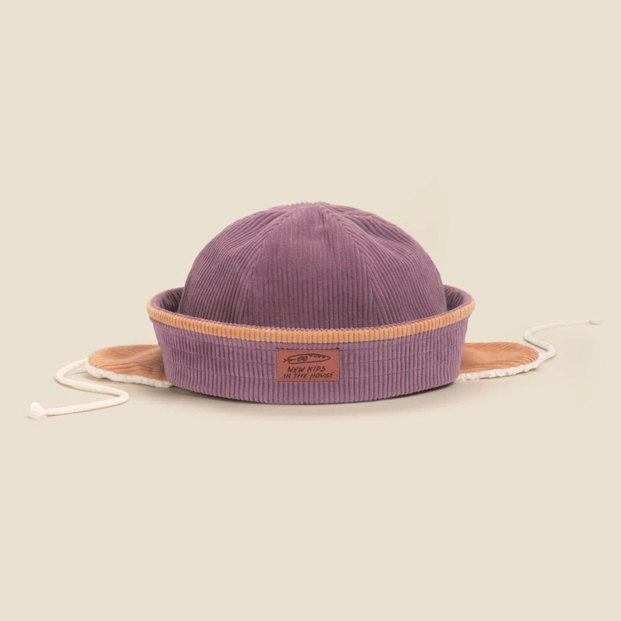 Wintermütze Jules mauve mit Ohrenklappen und Bindebändern