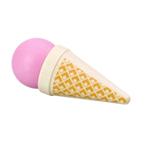 Lebensmittel: Eistüte Erdbeer, ein liebevoll gestaltetes Spielzeug aus heimischem Buchenholz. Die Eistüte hat ein bemaltes Waffelmuster mit einer abnehmbaren rosafarbenen Eiskugel, ideal für realitätsnahes Rollenspiel.